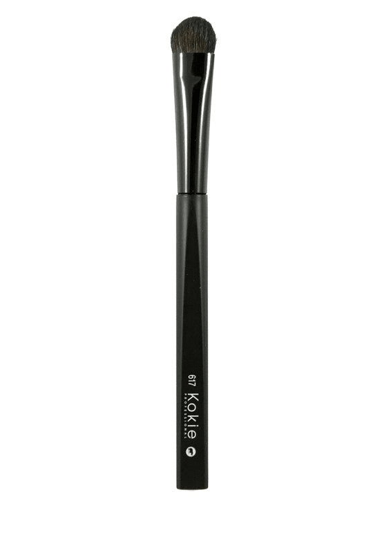 MEDIUM EYE SHADER BRUSH product-image